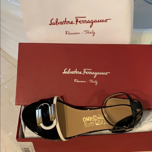 New Salvatore Ferragamo Glenn Anklel Shoes size 8 - Picture 6 of 8
